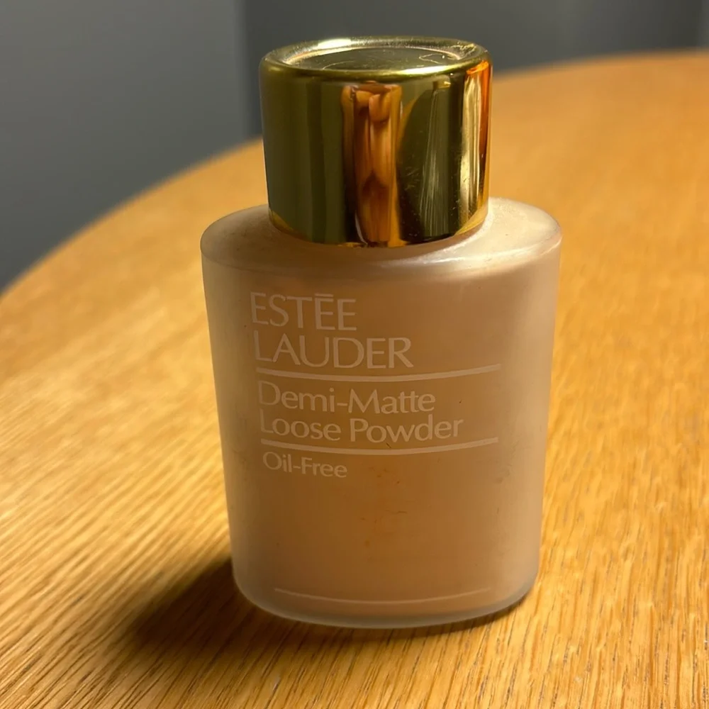 Estee Lauder Demi Matte Oil Free Loose Powder - Light 02 - VINTAGE Unused Bottle